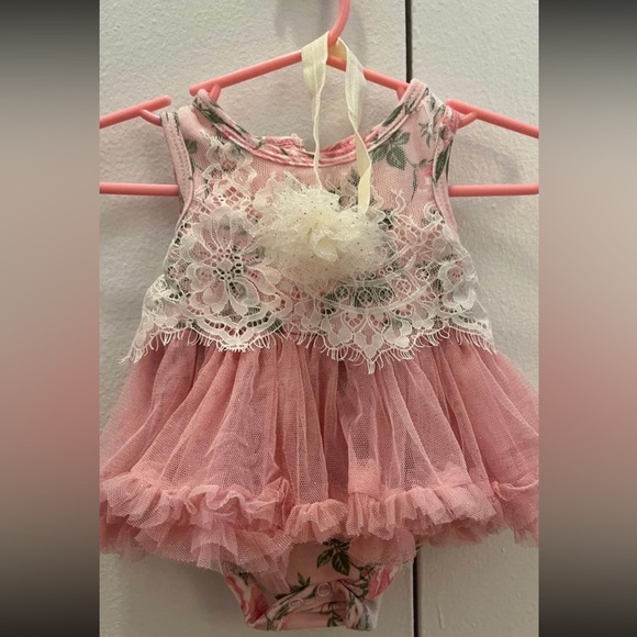 Nicole Miller 0-3 month baby girl dress - Picture 1 of 1